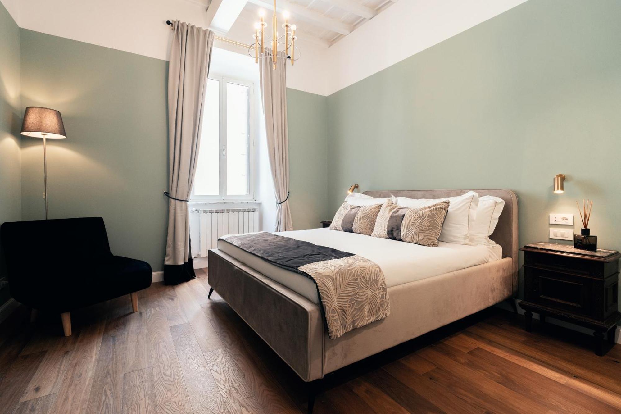 Naman Hotellerie - Monti Rome Bagian luar foto
